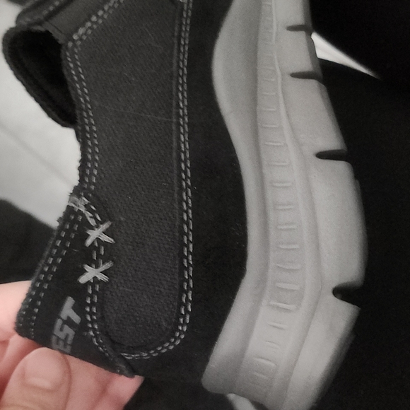 HYTEST Men's Slip On Shoe in Black, Size 8M - Picture 6 of 16